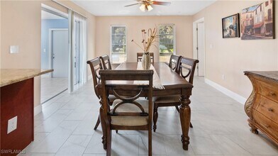2310 SE 8th Ave in Cape Coral, FL - Building Photo - Building Photo