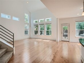 1501 Homespun Rd in Austin, TX - Foto de edificio - Building Photo