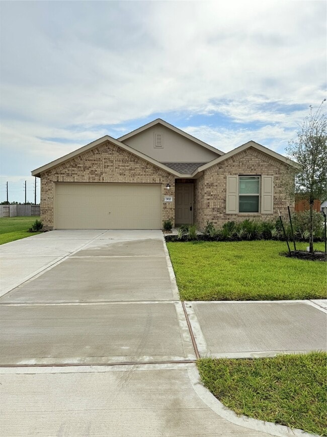 property at 702 Pleasant Pt Dr