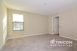 10005 RoseMary Leaf Ln in Riverview, FL - Building Photo - Building Photo