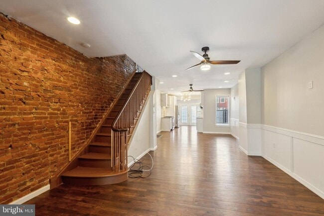 property at 5328 Master St