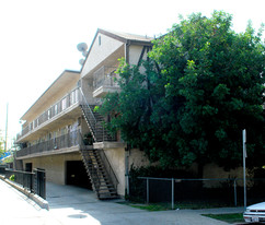 3344 Andrita St Apartamentos