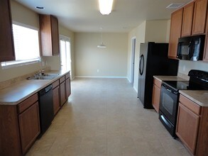 937 Iona Dr in Fort Worth, TX - Foto de edificio - Building Photo