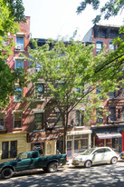 435 East 9th Street in New York, NY - Building Photo