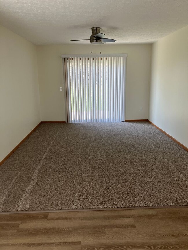 1046 Laurel Tree Ct in Troy, OH - Building Photo - Building Photo