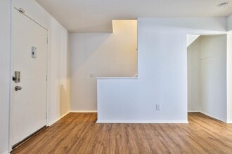 1556 Meredith Dr in Cincinnati, OH - Building Photo - Building Photo