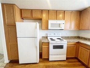 6160 Rumrill St, Unit 234 in Las Vegas, NV - Building Photo - Building Photo