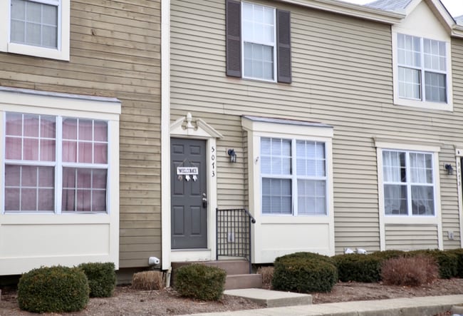 property at 5073 Singleton Dr