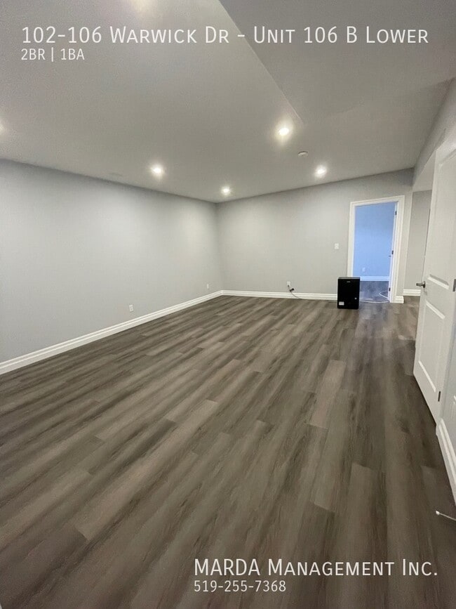 property at 106-106 Warwick Dr