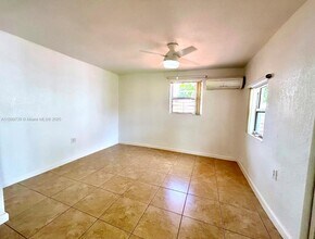 4221 SW 36th St in West Park, FL - Building Photo - Building Photo