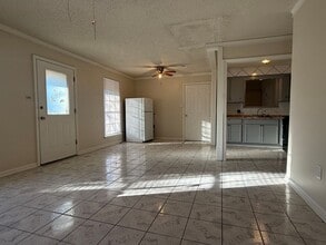 2742 Minden St in Baton Rouge, LA - Building Photo - Building Photo