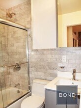 349 E 52nd St in New York, NY - Building Photo - Building Photo