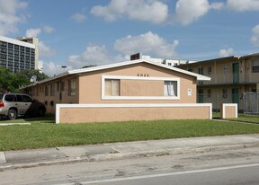 4021-4033 NW 11th St in Miami, FL - Building Photo - Building Photo