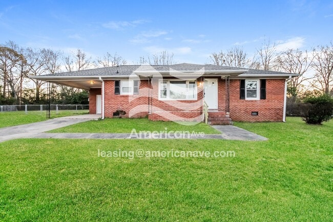 property at 2425 Hunt Club Rd