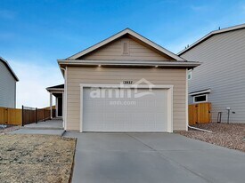 13937 E 101st Ave in Commerce City, CO - Building Photo