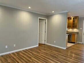 10622 Hermosa Dr in Dallas, TX - Building Photo - Building Photo