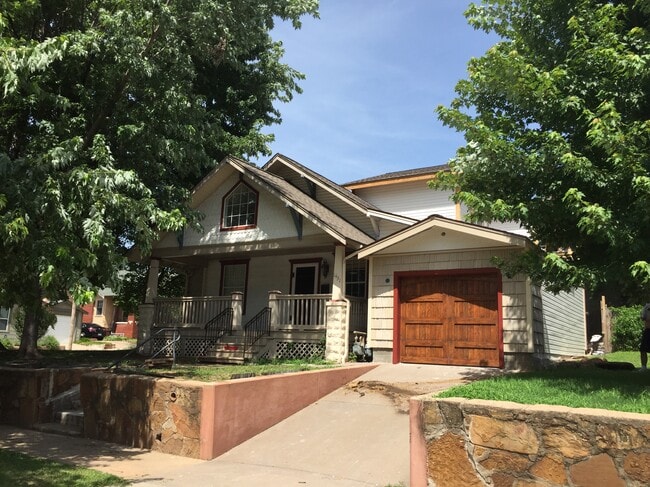 property at 1431 S Elwood Ave