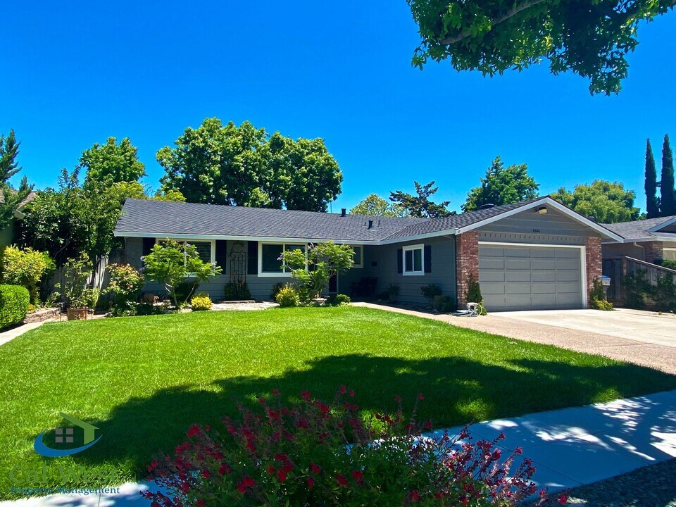 4346 Glenmont Dr in San Jose, CA - Building Photo