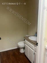 437 E Ave Q-7 in Palmdale, CA - Building Photo - Building Photo