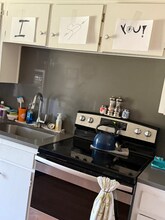 3360 Brown Rd NE in Salem, OR - Foto de edificio - Building Photo