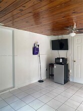 6730 Cleveland St in Hollywood, FL - Building Photo - Building Photo