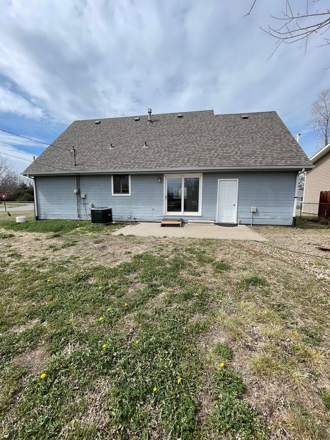 233 Knoxberry Dr in Manhattan, KS - Building Photo - Building Photo