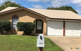 2003 Dennis St in Copperas Cove, TX - Building Photo