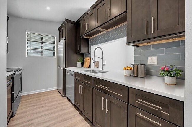 315 Whetherbine Way E in Tallahassee, FL - Building Photo - Building Photo