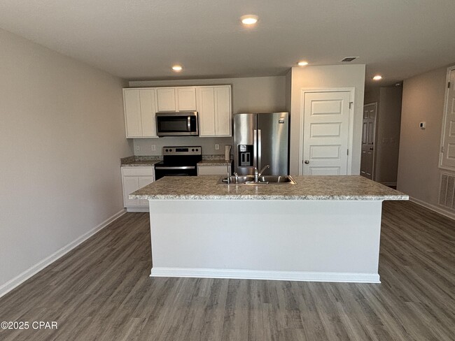 6580 Slabinski Ln in Panama City, FL - Building Photo - Building Photo