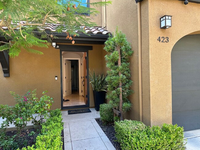 property at 423 Willow Glen Ct