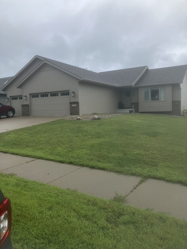 property at 301 Grovebrook Ct
