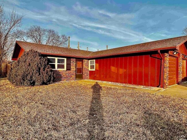 3710 Brush Creek Dr in Lawrence, KS - Building Photo - Building Photo