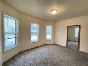 410 N 52nd Ave W in Duluth, MN - Building Photo - Building Photo