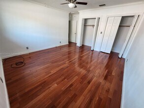 2241 Jackson St in Hollywood, FL - Building Photo - Building Photo