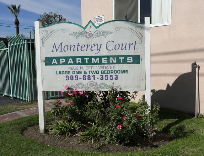 Monterey Court in San Bernardino, CA - Building Photo - Building Photo