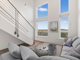 Koz on 4th in Portland, OR - Building Photo