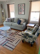 15 Carey St, Unit 2 in Newport, RI - Building Photo - Building Photo