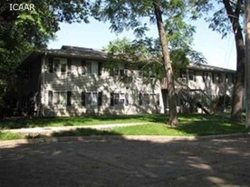 645 S Lucas St Apartamentos