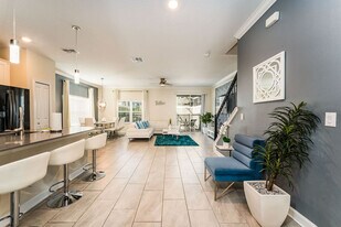 1264 Challenge Dr in Kissimmee, FL - Building Photo