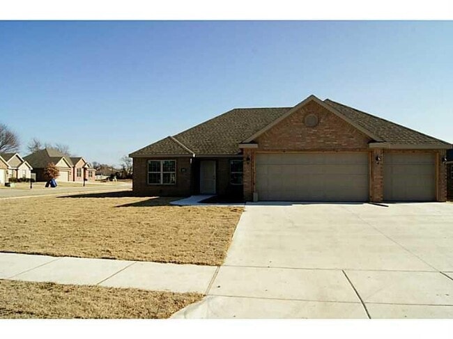 property at 1101 SW Eventide St