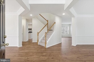 43438 Oxen Ln in Chantilly, VA - Building Photo - Building Photo