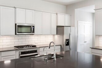 14006 Juniper Pt Ln in Conroe, TX - Building Photo - Building Photo