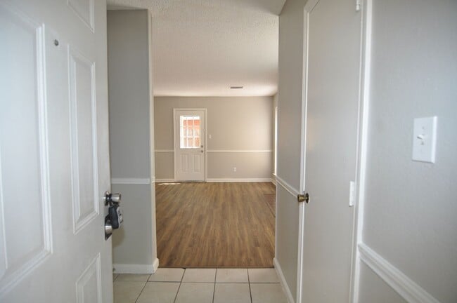 2612 San Sabastian Cir in Grand Prairie, TX - Building Photo - Building Photo