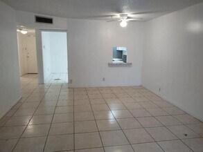 2060 NW 48th Terrace in Lauderhill, FL - Building Photo - Building Photo