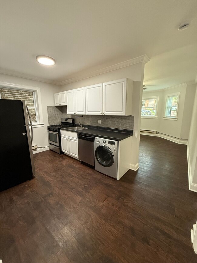 2113 W Giddings St, Unit 2131-g