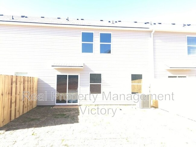 110 Marina Dr in Lincoln, AL - Building Photo - Building Photo