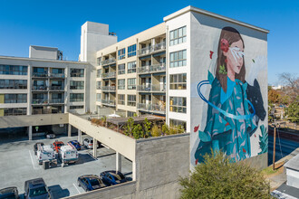 Oakland Park in Atlanta, GA - Foto de edificio - Building Photo