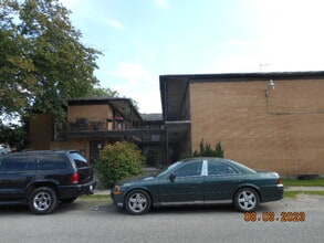 16611 Greenfield Rd in Detroit, MI - Building Photo - Building Photo