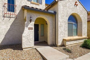 2429 N 83rd Dr in Phoenix, AZ - Building Photo