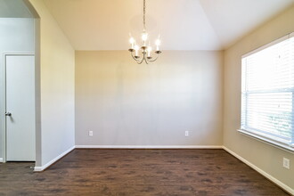 12002 Green Butte Ct in Houston, TX - Building Photo - Building Photo